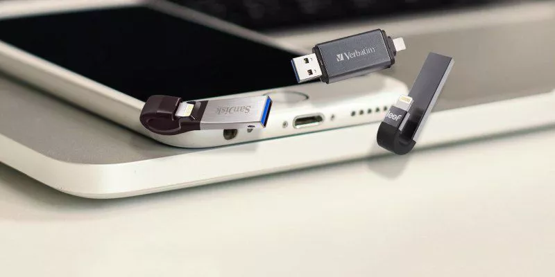 Come collegare iPhone a una chiavetta USB