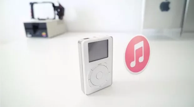 iTunes sincronizza tutto, compresi gli iPod di prima generazione